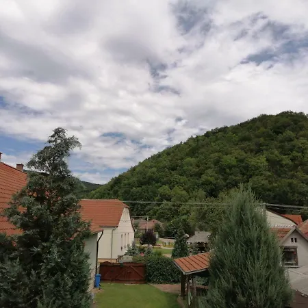 Csillag Vendeghaz Holiday home *